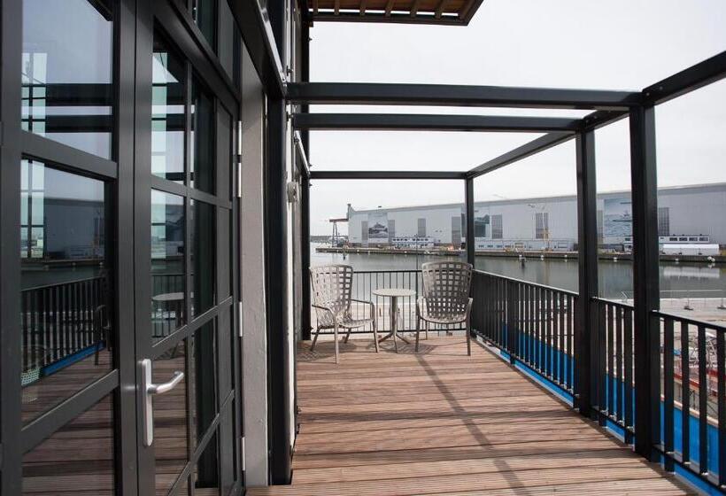 سوییت دوبلکس, De Timmerfabriek I Kloeg Collection