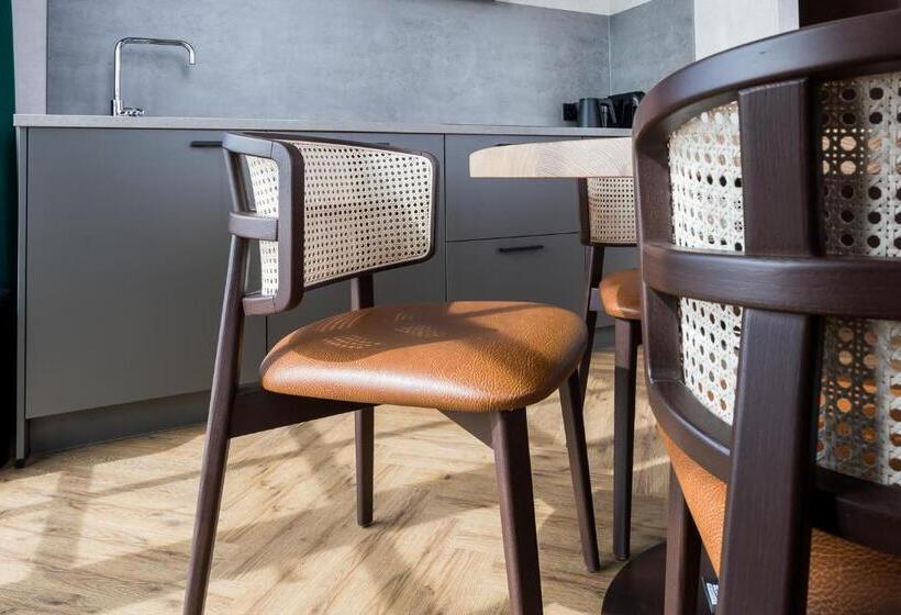 سوییت دوبلکس, De Timmerfabriek I Kloeg Collection