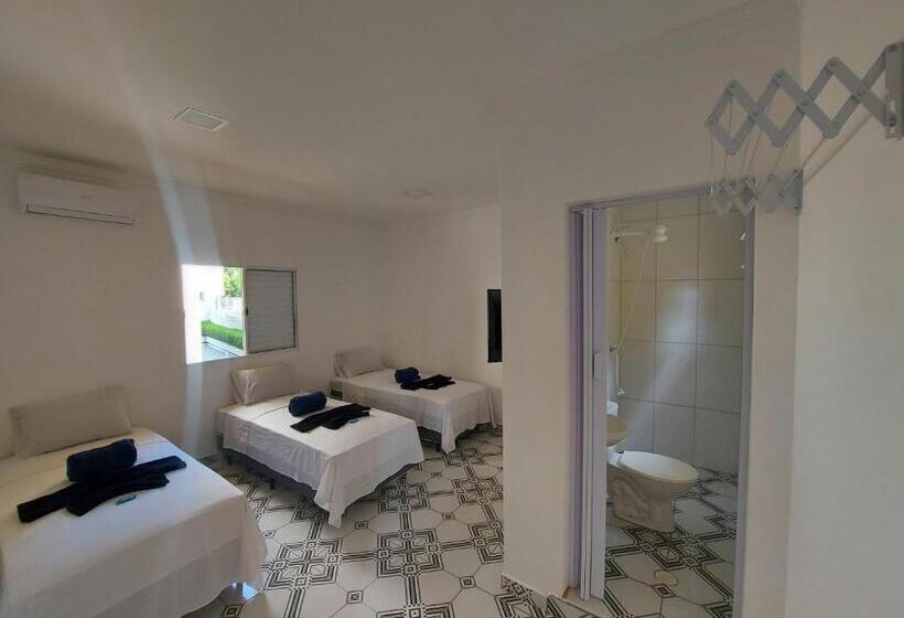 اتاق استاندارد سه نفره, Hospedaria