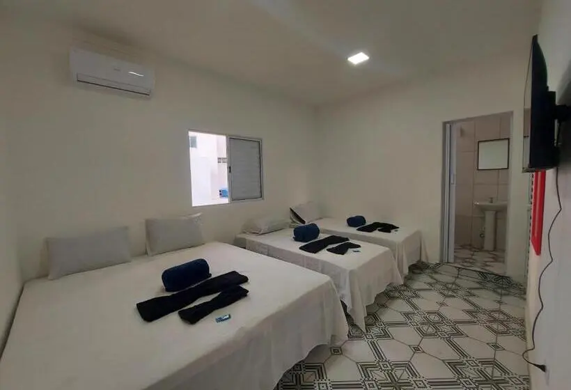 اتاق استاندارد چهار تخته, Hospedaria