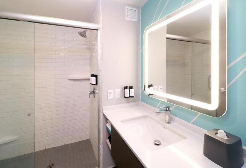 غرفة قياسية سرير كينج, Avid Hotels   Tijuana   Otay, An Ihg