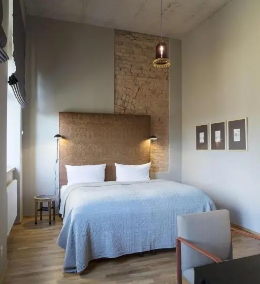 Comfort-huone, Sonne