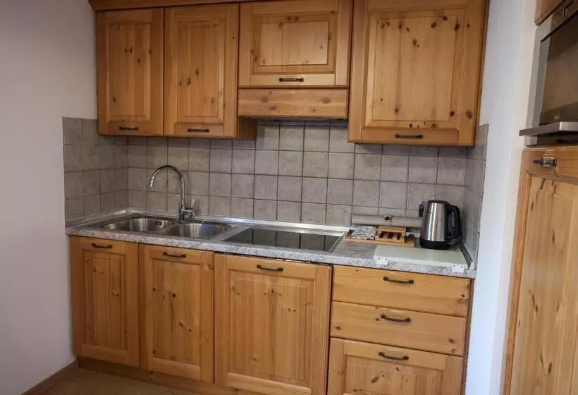 Huoneisto 1 Makuuhuone Näkymä, Lareit Appartamenti