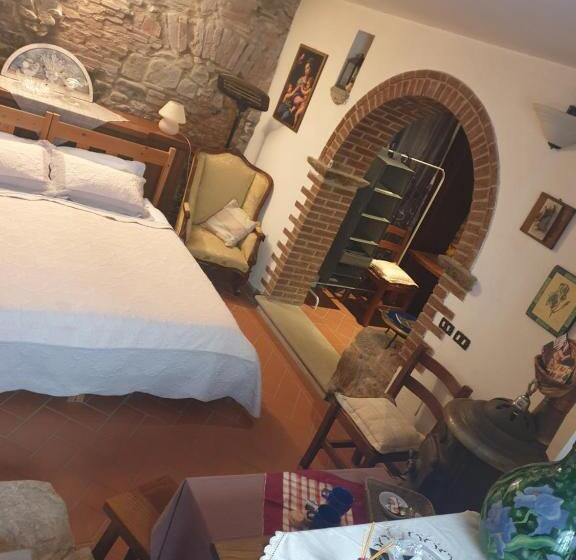 スタンダードルーム, Helga S House  Una Finestra Sul Borgo