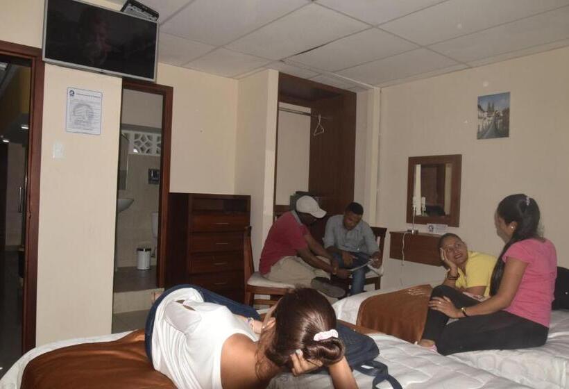 غرفة عائلية, Olan´s Hotel Group