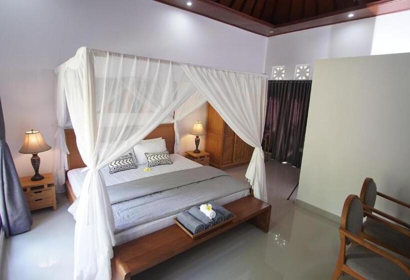 סוויטת 3 חדרי שינה, Gede House Tejakula