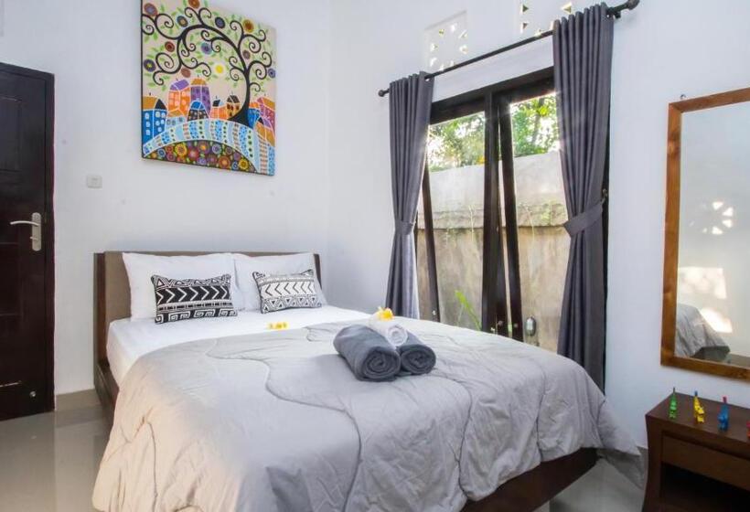 סוויטת 3 חדרי שינה, Gede House Tejakula