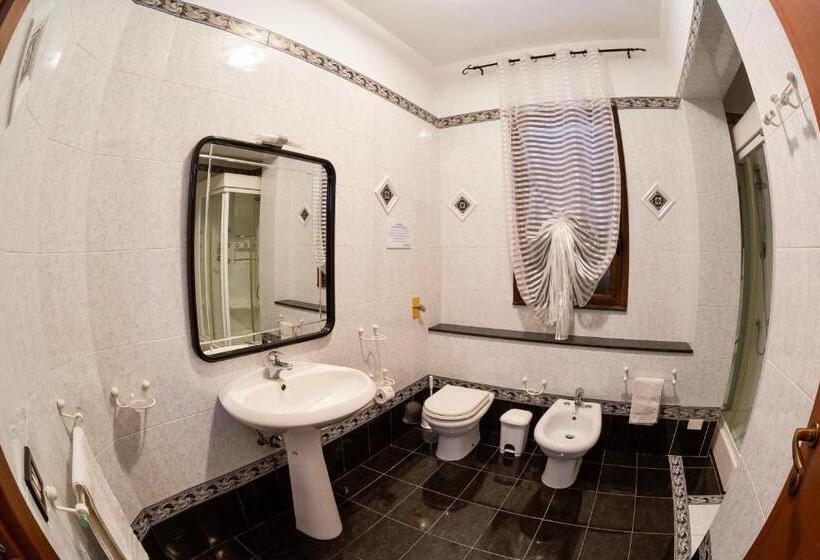 Апартаменты 1 Спальня Вид на Море, Residence Il Melograno