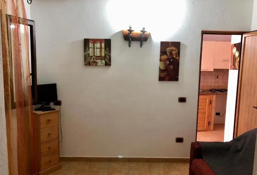 اتاق خانوادگی, Residence Il Melograno