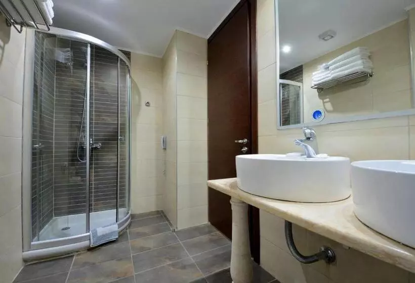 سوییت خانوادگی, Atrium Hotel Thassos