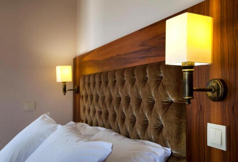 스탠다드 룸, Montana