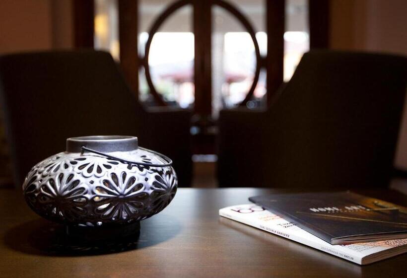 디럭스 트리플 룸, Montana