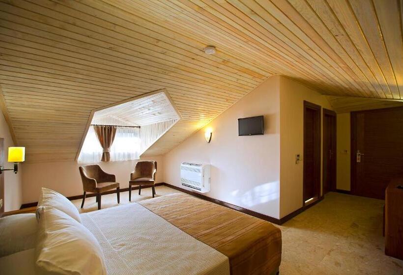 디럭스 패밀리 룸, Montana