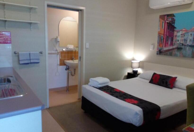 استوديو إقتصادى, Brisbane Street Studios