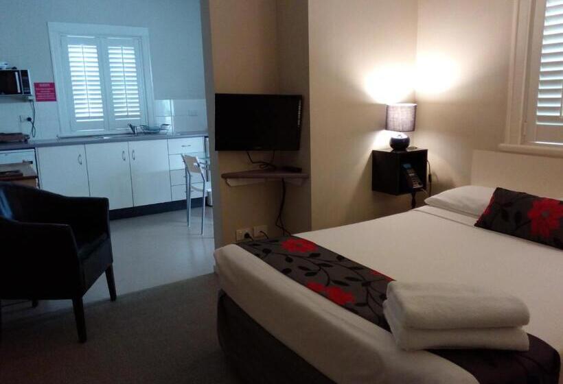 إستوديو قياسى, Brisbane Street Studios