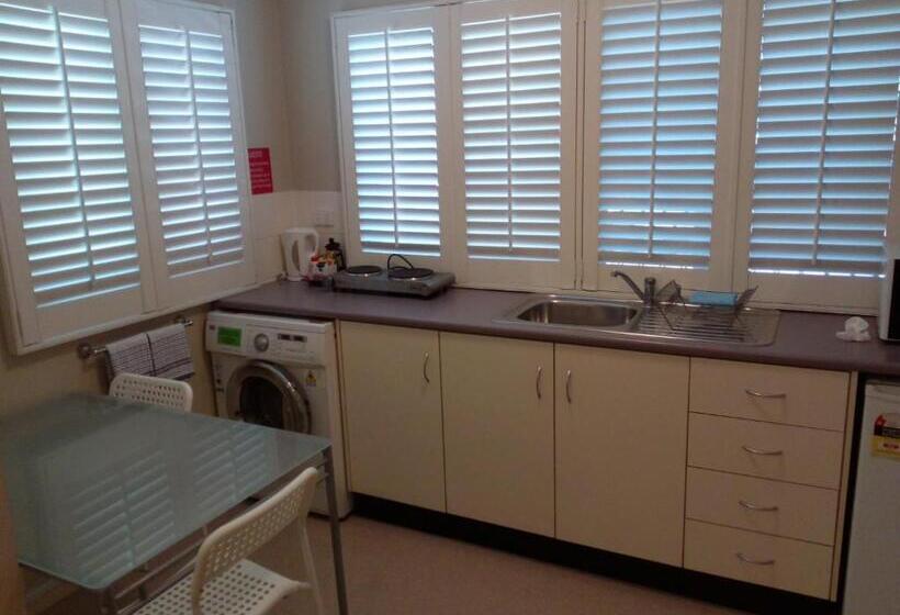 إستوديو قياسى, Brisbane Street Studios