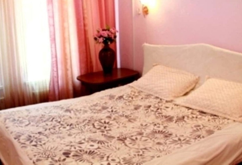 اتاق استاندارد یک نفره, Edem