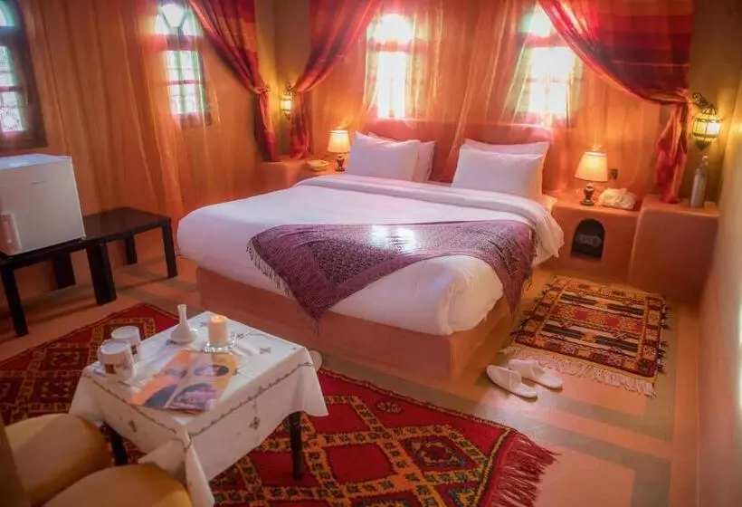 身障者適用キングサイズベッドルーム, Ksar Elkabbaba Kasbah & Spa