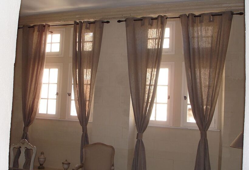 스탠다드 스튜디오, Le Couvent D Hérépian   Hôtel & Spa