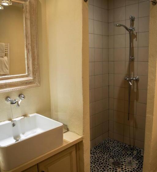 Студия Стандарт, Le Couvent D Hérépian   Hôtel & Spa
