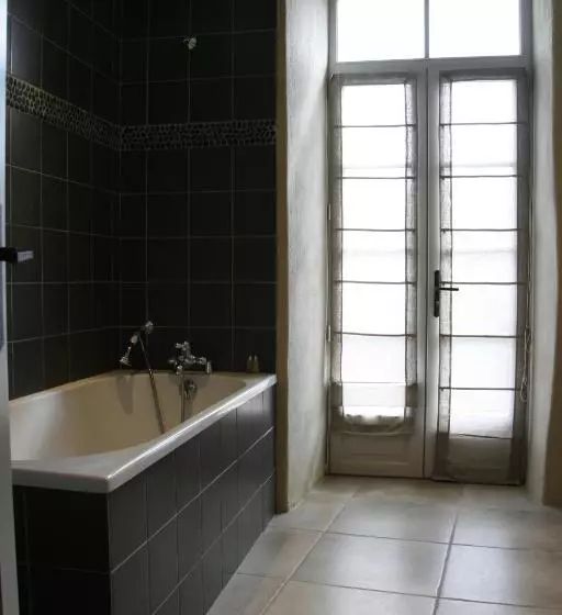 مجموعه ویستا شهر, Le Couvent D Hérépian   Hôtel & Spa