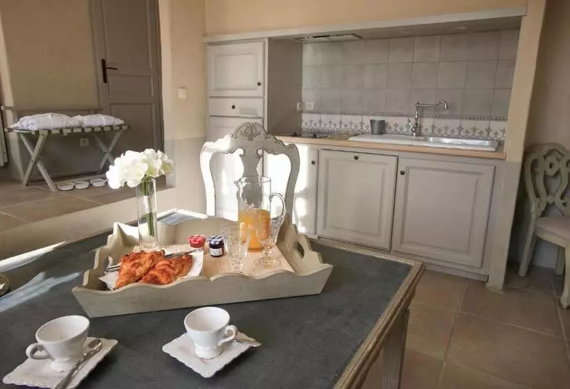 استودیو استاندارد با چشم‌انداز, Le Couvent D Hérépian   Hôtel & Spa