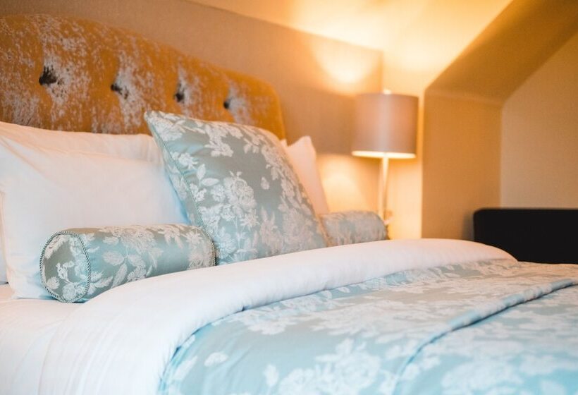 اتاق استاندارد, Raheen Woods