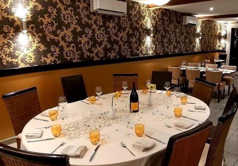 اتاق استاندارد, Raheen Woods