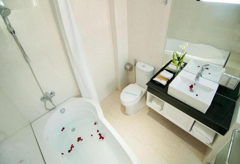 اتاق استاندارد سه نفره, Saigonciti