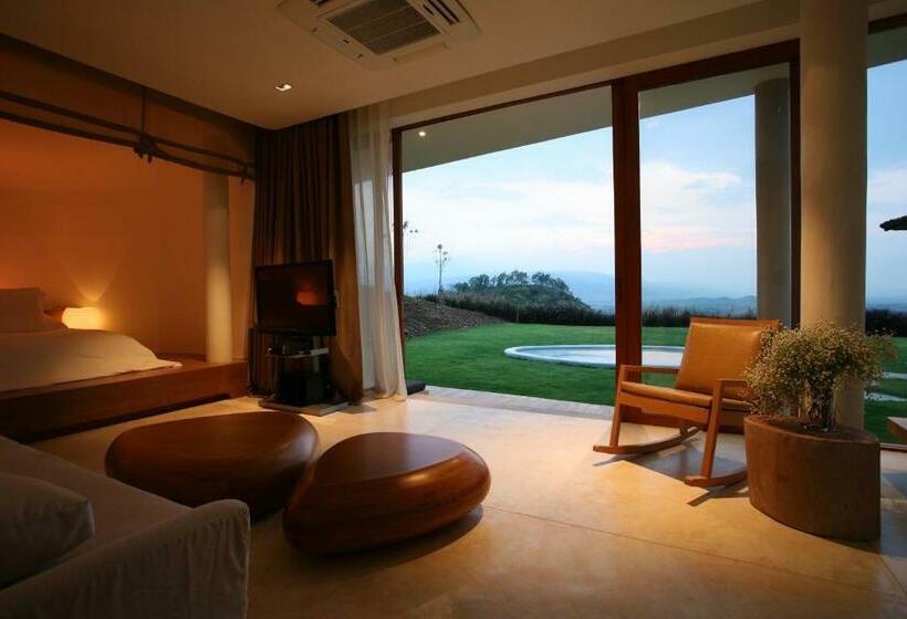 וילה עם חדר שינה אחד ובריכת שחיה, Sala Khaoyai