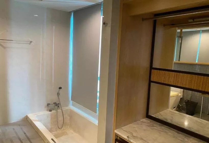 اتاق استاندارد در طبقه همکف, Paragon Inn