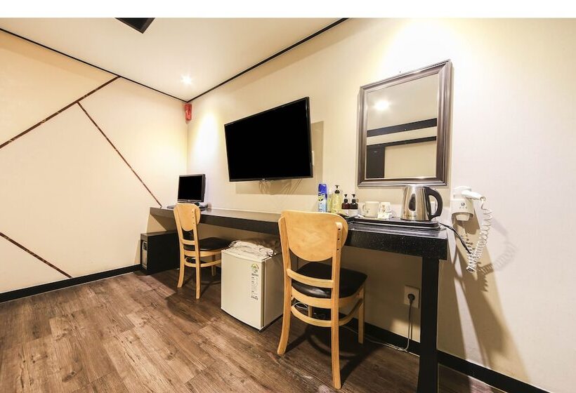 Camera Standard, Elysee