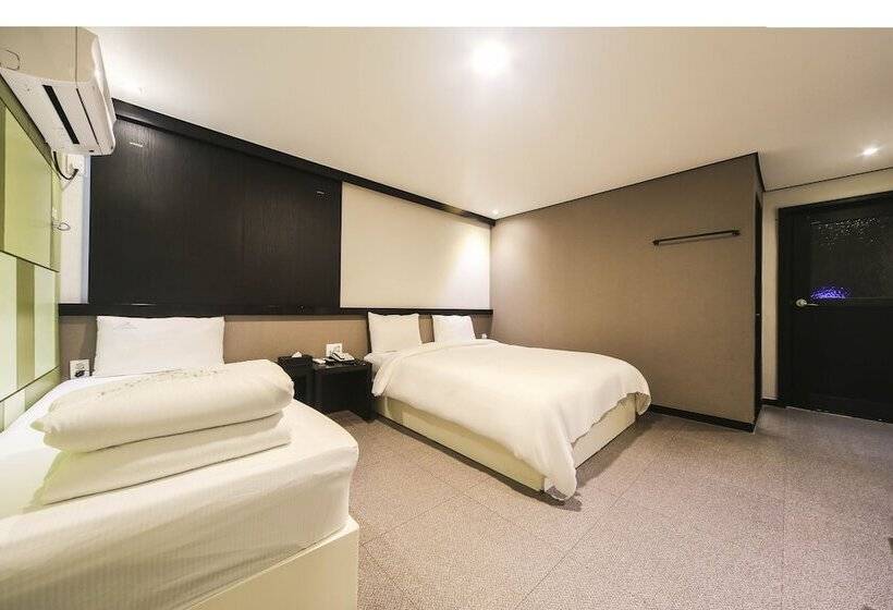 Номер Deluxe, Elysee