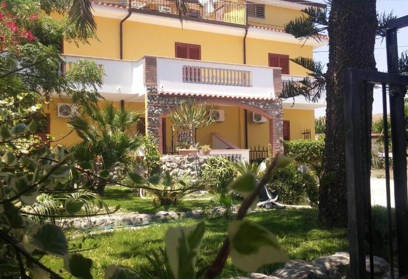 חדר סטנדרט לארבעה, B&b Casa Cosmano