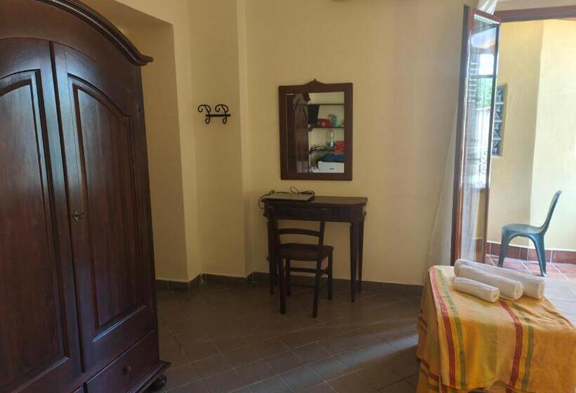 חדר סטנדרט עם מרפסת, B&b Casa Cosmano