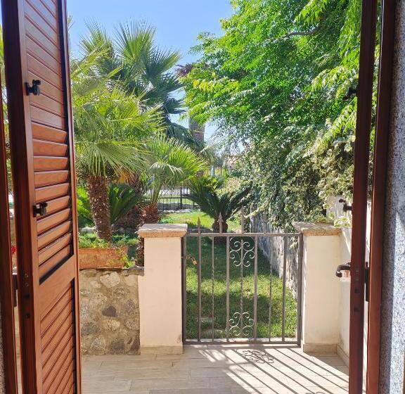 חדר סטנדרט לארבעה, B&b Casa Cosmano