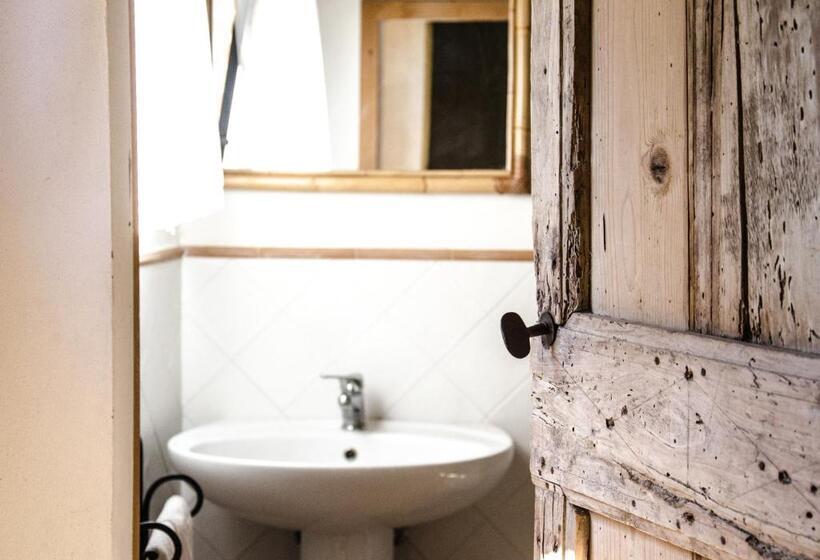 استودیوی استاندارد, Agriturismo Poggio Antico