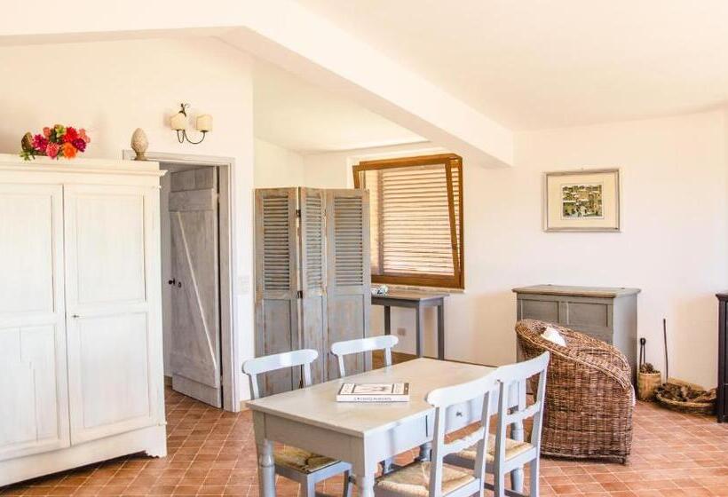 Standard studio with lake view, Agriturismo Poggio Antico