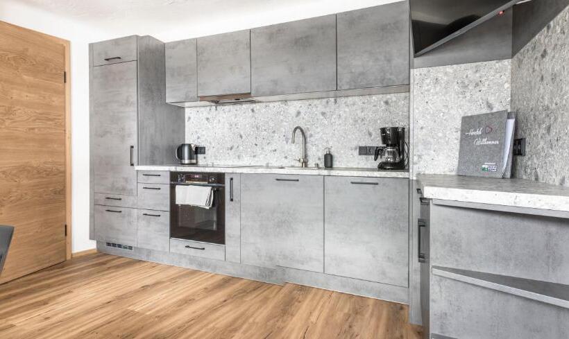 Апартаменты 2 Спальни, Bio Bauernhof Schweizerhof