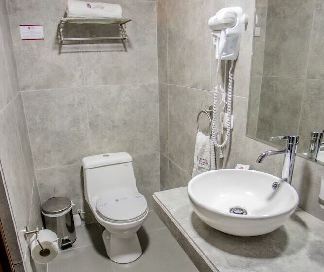 اتاق استاندارد چهار تخته, El Portal Del Marques