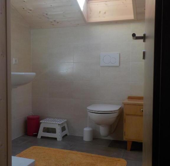 غرفة قياسية رباعية, Plafãƒâ¶tschalm