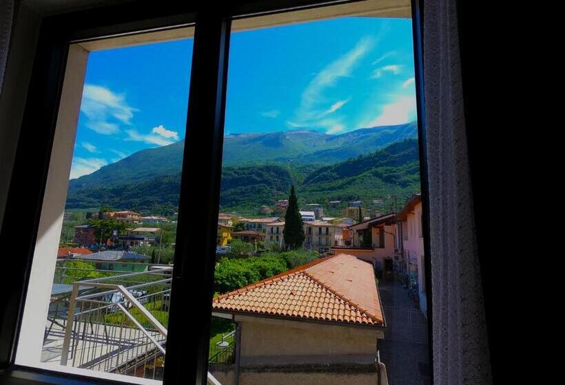 آپارتمان 1 خوابه با چشمانداز, La Madrugada