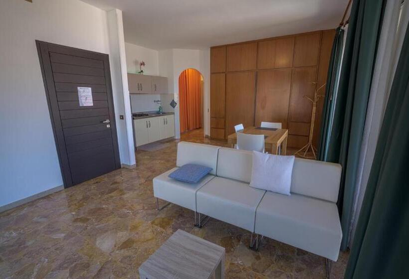 1 Bedroom Apartment Lake View, La Madrugada