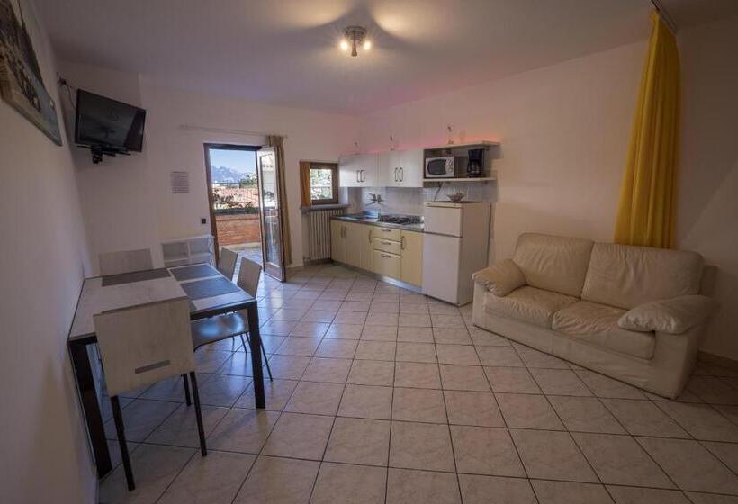 آپارتمان 2 خوابه, La Madrugada