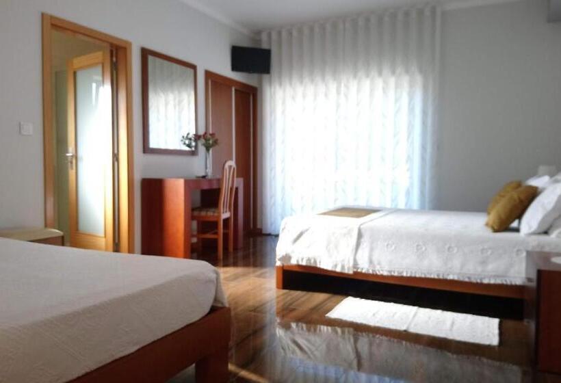 غرفة قياسية ثلاثية, Alojamento Costa Da Banga