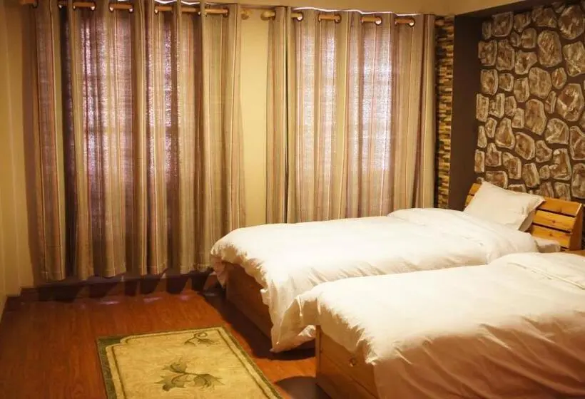 اتاق استاندارد با چشم‌انداز شهر, City Guest House