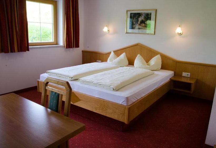 Трехместный Номер Стандарт с Балконом, Gasthof Gradlspitz