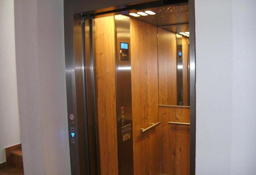 Трехместный Номер Стандарт с Балконом, Gasthof Gradlspitz