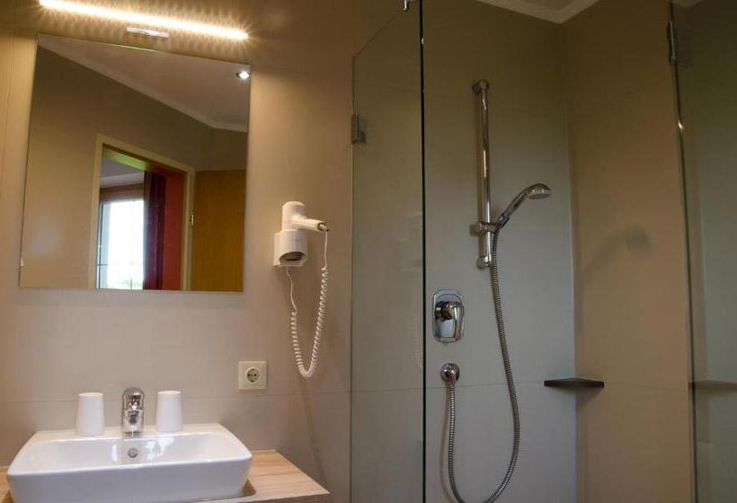 Трехместный Номер Стандарт с Балконом, Gasthof Gradlspitz