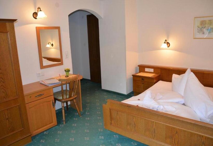 带阳台的高级房间, Gasthof Zur Gemütlichkeit